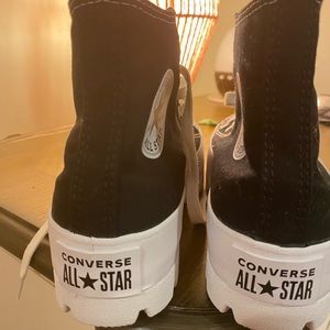 6.5 womens lugged platform converses. Perfect condition!